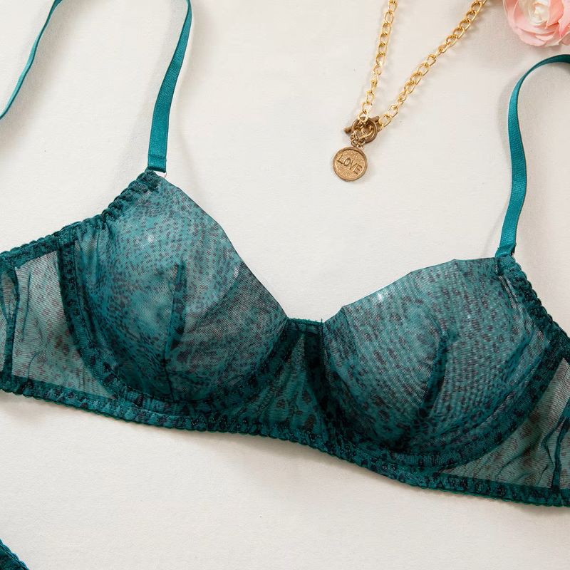 طقم ملابس داخلية نسائية من قطع - مراجعة Push Up Bra Padded وسعره